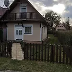 Kotnyek Nyaralo Ferienhaus *