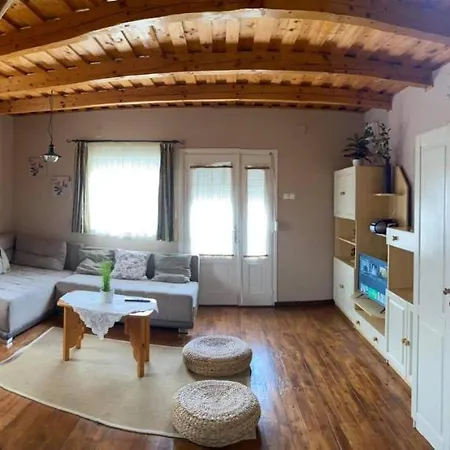 Kotnyek Nyaralo Balatonkeresztur